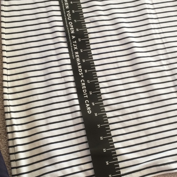 NWT Tommy Hilfiger Dress Shirt ( M ) - Picture 7 of 10